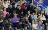 四川女篮现场观战为同城四川男篮加油 李梦&韩旭&王思雨等在列