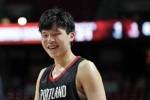 🤜殳海：比卢普斯表示满意杨瀚森昨天表现 并主动伸手与我碰拳